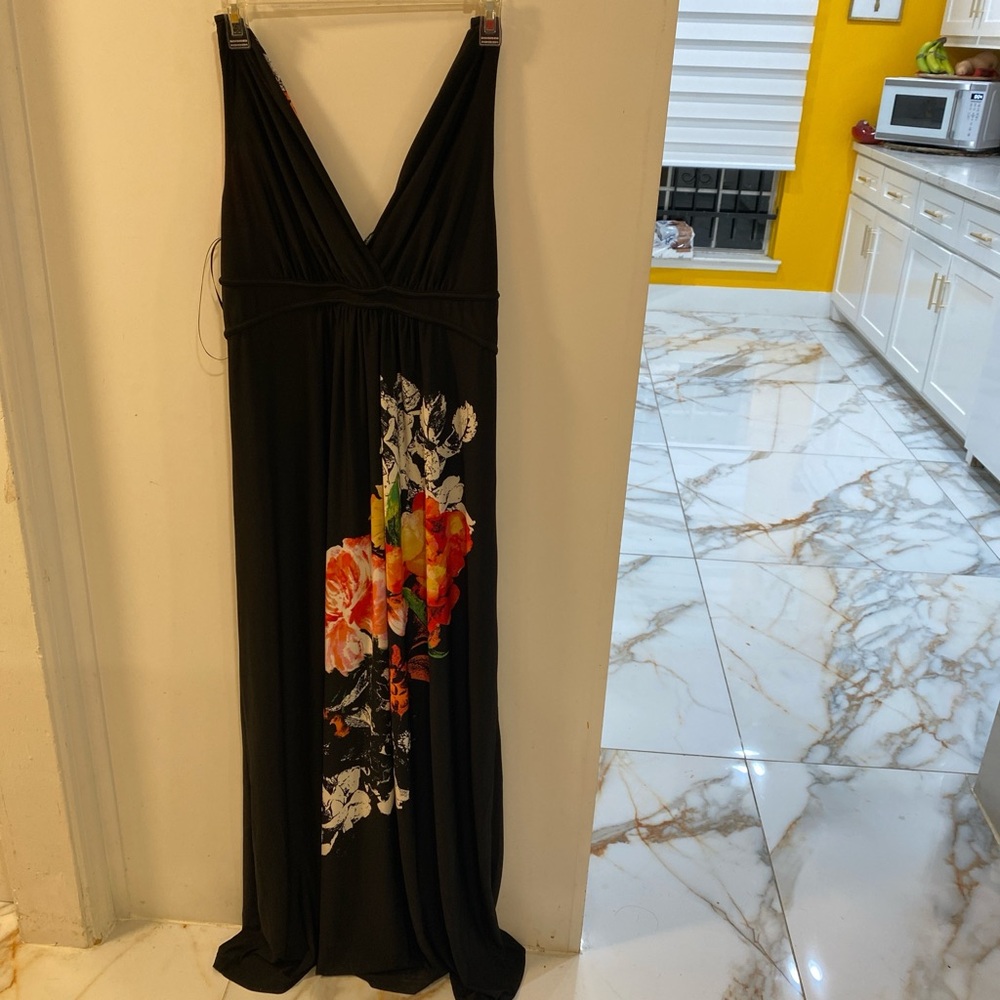 GNW Black Floral Maxi Dress